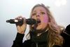 Ellie Goulding oppede sig gevaldigt på Smukfest, hvor hun også fik hjælp fra et overstadigt verdensklasse-publikum. Foto: Foto: Morten Lau-Nielsen