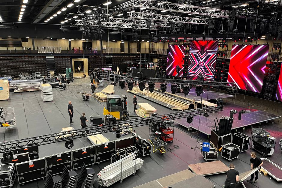 Arena Randers er i fuld gang med at gøre klar til et brag af en X Factor-finale. 