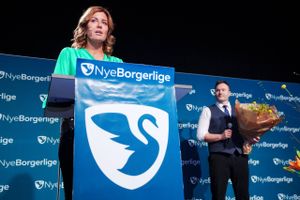 Nye Borgerliges formand Lars Boje har respekt for Henriette Ergemanns beslutning om at trække sig, siger han.