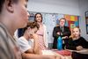 Statsminister Lars Løkke Rasmussen (V) og undervisningsminister Merete Riisager (LA) var tirsdag på besøg på Lillevang Skole i Allerød for at løfte sløret for regeringens nye folkeskoleudspil. Foto: Mads Claus Rasmussen/Ritzau Scanpix