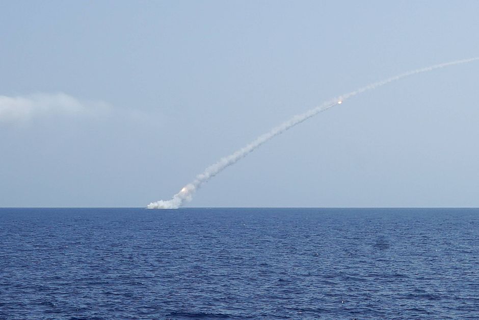 Den russiske flåde har med succes ramt et testmål i Det Japanske Hav med to krydsermissiler, oplyses det.