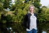 Sygeplejerske Lise Müller blev kaldt til samtale med ledelsen efter at have luftet sine frustrationer over opsigelser og omstruktureringer på Facebook. Foto: Claus Bech