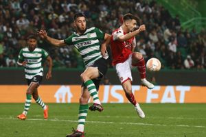 Sporting fik 2-2 mod Arsenal hjemme i Lissabon efter at have været bagud og foran undervejs.