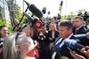 Vicekansler Sigmar Gabriel fra SPD besøgte mandag byen Heidenau, hvor der i weekenden var voldsomme uroligheder ved et flygtningecenter.