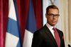 Finlands premierminister, Alexander Stubb, beskylder Apple for at være årsag til at landets kreditvurdering er blevet nedgraderet.