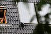 Solfangere blev populære, da staten gjorde det økonomisk attraktivt at installere dem. Uden evt. tilskud fra staten kan energirenoveringer ikke betale sig. Arkivfoto: Polfoto