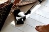 Som udgangspunkt deltager en au pair i de huslige pligter som for eksempel rengøring, tøjvaks, madlavning og børnepasning.