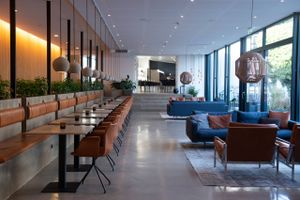 Jens Rysgaard, der har solgt Hotel Ritz for at fokusere på Hotel Oasia, forventer kamp om hotelgæsterne i Aarhus de kommende år.