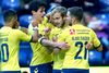 Teemu Pukki tiljubles efter at sin scoring på straffespark i kampens åbningsminutter. Foto: Lars Poulsen/Polfoto