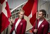 Sara Slott Petersen var fanebærer ved åbningsceremonien sammen med Jonas Warrer. Foto: Mads Claus Rasmussen/Ritzau Scanpix