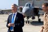 Michael Fallon, forsvarsminister i Storbritannien, frygter Rusland og kalder på reaktion fra Nato.