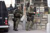 En canadisk soldat er blevet skudt og dræbt af en ukendt gerningsmand i den canadiske hovedstad, Ottawa.