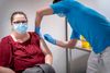 Verden over er vaccinerne ved atblive rullet ud i stor stil, men danske virksomheder arbejder fortsat ufortrødent på også at komme med en kandidat, som ser ud til at have lovende effekter.. (Foto: Mads Claus Rasmussen/Ritzau Scanpix)