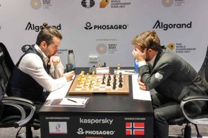 Magnus Carlsen har givet sig selv en stor fordel i VM-duellen mod russiske Ian Nepomniachtchi.
