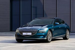 Tre nye elektriske modeller bliver spydspidser, når luksusmærket Genesis nu endelig lanceres i Europa. Danskerne må dog kigge langt efter mærket. 
