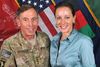 David Petraeus og Paula Broadwell, der sammen havde en affære i 2012, der først kostede den tidligere CIA-chef David Petraus jobbet og siden en dom.