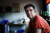 Peter Henckel, 49 år, er blandt de tidligere dagpengemodtagere, der er på vej mod kontanthjælp. Midt i august mister han retten til arbejdsmarkedsydelse. Forsinkede dagpengetal fører nu til kritik af, at hverken politikere eller kommuner kan følge med i, hvordan det går med de arbejdsløse. Foto: Ida Munch