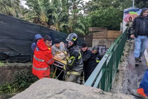 Italiens regering har dementeret rapporter om mindst otte omkomne ved jordskred. "Ingen bekræftede dødsfald".