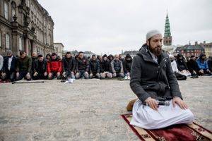 Hashtagget #IslamErMitValg florerer på Facebook sammen med opslag og videoer af danske muslimer, der forklarer, hvorfor de ikke vil stemme til Folketingsvalget. Demokrati er i modstrid med Islam, mener Hizb ut-Tahrir.