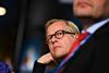 Forsvarsminister Carl Holst (V) afviste onsdag kritikken af, at han som ny minister modtager både ministerløn og 833.000 kr. i efterløn fra sit tidligere job som regionsformand. Enhedslisten vil nu have lukket det, partiet kalder »Carl Holst-hullet« i loven. Arkivfoto: Ernst van Norde/Polfoto