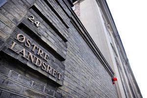 To mænd skal varetægtsfængsles, imens politiet efterforsker en sag om voldtægt af en 14-årig pige.