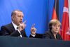 I en tale, som blev bragt på tyrkisk tv, sagde Erdogan direkte henvendt til Merkel: - Du benytter dig lige præcis af nazimetoder. Arkivfoto: Axel Schmidt/AP