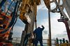 Produktionen af råolie fra de amerikanske og Canadiske skiferforekomster har ikke resulteret i det ventede prisfald på olie. Arkivfoto: Bloomberg
