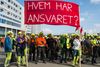 Op mod 350 bygningsarbejdere på det store sygehusbyggeri i Skejby nedlagde torsdag arbejdet, fordi der efter deres opfattelse finder løndumping sted, og at der fuskes med løn- og skattebetalinger. Foto: Ida Munch