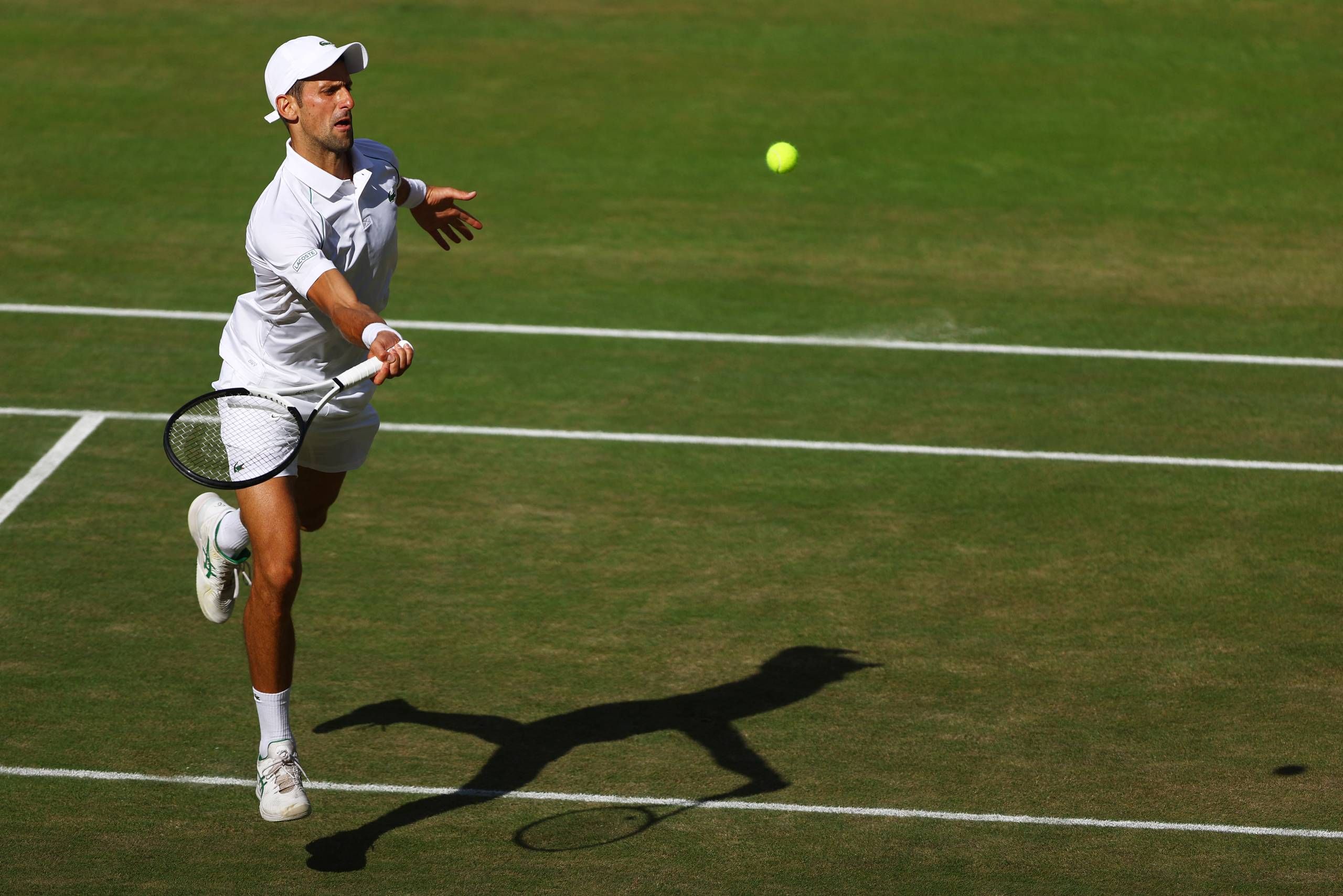 smække skolde Merchandising Djokovic knækkede hidsig Kyrgios i syvende Wimbledon-triumf