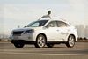 Bl.a. Google har allerede en bil på vejen uden chauffør. Andre førerløse biler er på vej til at blive udviklet, og i USA sendes de endda til køreprøve. Fotos: Google