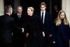 Prinsesse Alexandra ankommer sammen med sine børn grev Richard og komtesse Ingrid. Foto: Mads Claus Rasmussen/Ritzau Scanpix