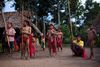 E n teenager fra yanomami-indianerstammen i Amazonas er angiveligt død efter at være blevet smittet med covid-19. Det får eksperter til at frygte for stammens overlevelse. Arkivfoto: Carlos Garcia Rawlins/Reuters