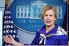 Donald Trump var vild med coronarådgiveren Deborah Birx, indtil hun blev lagt i kummefryseren som patetisk. Hun kom til at sige, at coronavirussen spreder sig i USA både i byer og på landet. Foto: Mandel Ngan / AFP