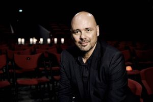 Søren Møller var en glad teaterchef, som tirsdag formiddag kunne præsentere Fredericia Teaters første verdenspremiere. 
