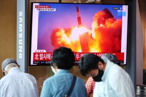 Både kystvagten i Japan og Sydkoreas militær har registreret mindst et missil blive affyret fra Nordkorea. 