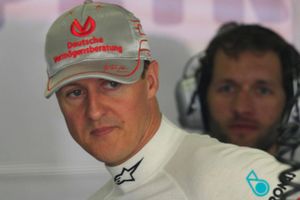En ven til Michael Schumacher har besøgt Formel 1-legenden.