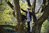 Hans Christian Molbech er »nærmest vokset op i en skov«. Derfor går han meget op i at bevare grønne områder i midt- byen og vil frede Botanisk Have. Foto: Anita Graversen.
