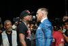 Onsdag var der så pressemøde med de to store personligheder Floyd Mayweather og Conor McGregor i Toronto. Foto: Christopher Katsarov/AP