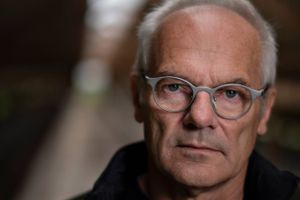 Det er uantageligt, at man kan få så alvorlig kritik og forblive landets øverste embedsmand, siger formand.