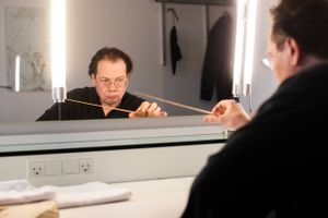Russiske Alexander Vedernikov står lørdag på podiet ved premieren på Puccinis opera ”Turandot”. Han opfordrer politikerne til at investere mere i kultur, for på den lange bane skaber kunsten bedre medborgere, mener han.