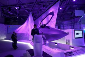 Den britiske forsvarsminister Gavin Wiliamson afslørede kampflyet med navnet Tempest. Foto: Peter Nicholls
