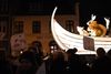 Et optog med oplyste vikingeskibe gennem Aarhus var en del af den officielle åbning af kulturhovedstadsåret. Foto: Gregers Tycho