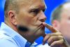 I Danmarks Cykle Union (DCU), har man længe opfordret Bjarne Riis til at tale ud om fortiden og i hvert fald forholde sig mere konkret til beskyldningerne end blot at afvise dem.