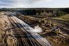 Nørre Felding. Beboerne omkring mink massegraven uden for Nørre Felding er bekymret over myndighedernes placering af gravene. De er bange for vandkvaliteten i Boutrup Sø og for deres drikkevand i de private brønde som nabogården har på gårdspladsen.