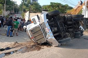 Både mænd, kvinder og børn er blandt de omkomne migranter i en ulykke i Mexico ifølge agentur.
