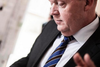 Lars Løkke Rasmussen (V) mener, at to ud af tre kommuner har færre penge i dag end under Thorning. Foto: Thomas Emil Sørensen