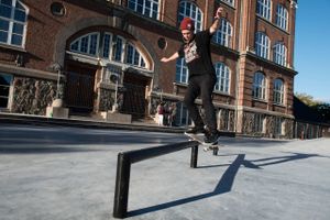 I 2031 forventes der at være 475 færre elever på Aarhus' fem midtbyskoler, end der var i skoleåret 2021/2022. Det giver tomme lokaler, og nu er der et oplæg til, hvad politikerne kan gøre med en midtby, hvor plads er en mangelvare.