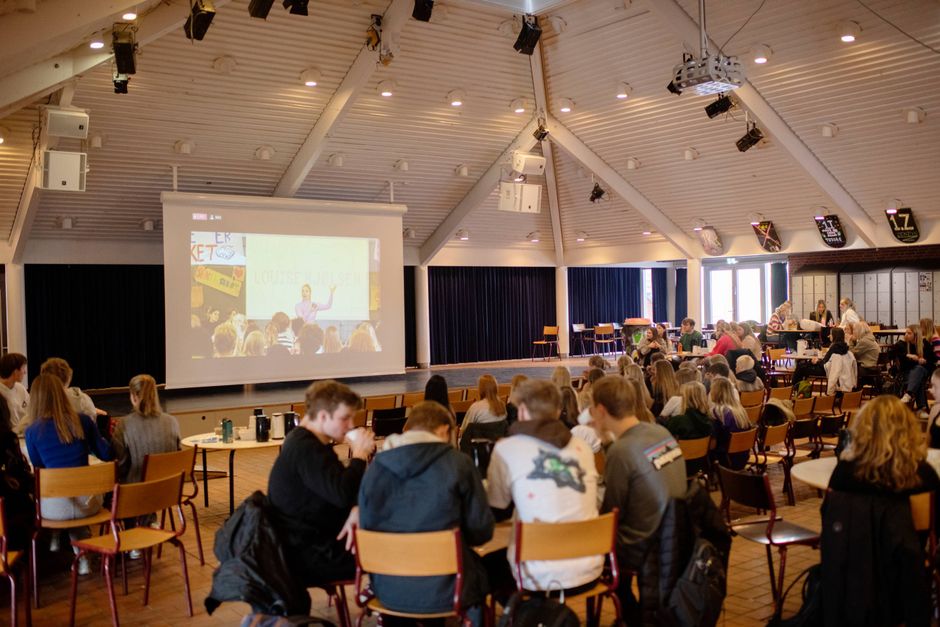 Gymnasielærere oplever igen og igen, at elever med gennemsnit under middel fra folkeskolen formår at løfte sig og få en udmærket studentereksamen. Et øget optagelseskrav til gymnasierne ville forhindre sådanne succeshistorier, mener Bodil-Marie Gade. Arkivfoto: Rikke Kjær Poulsen