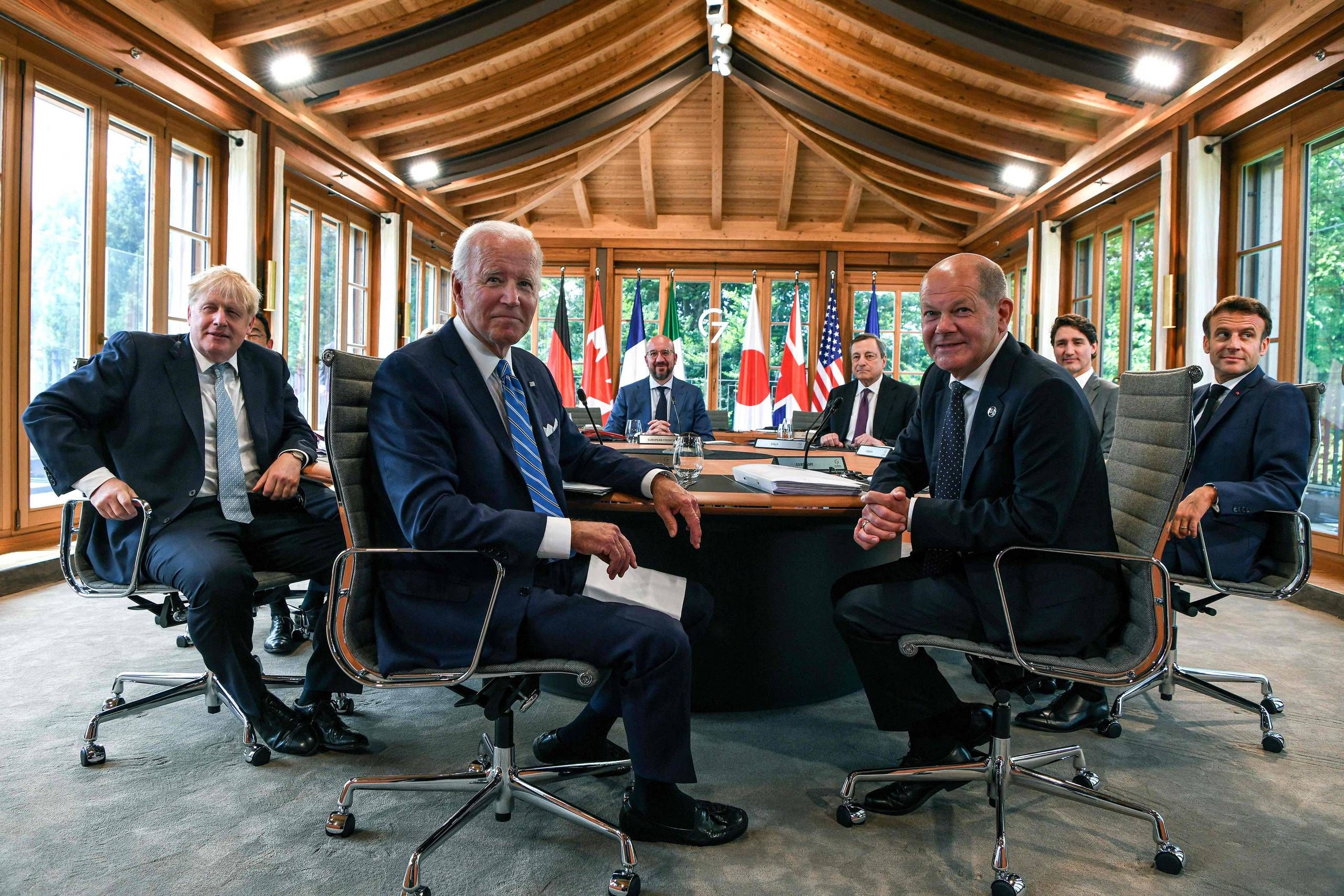 Ocean engagement th G7-ledere laver sjov med macho-Putin