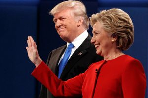 Mandag den 26. september 80 millioner af amerikanere med, da Donald Trump og Hillary Clinton dystede om vælgernes stemmer i kampagnes første tv-debat mellem de to kandidater .Foto: AP Photo/Evan Vucci.